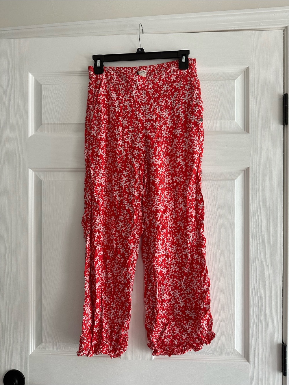 Roxy red floral beach pants
